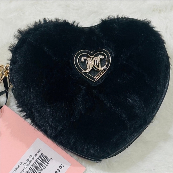 🖤🔹️Juicy couture🔹️ get cozy fluffy heart zip around wallet 👛  ✨️🖤 - Picture 3 of 5